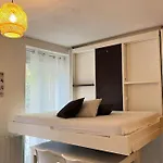 Daire Pied-a-terre Au Centre De Cauterets. 4 Personnes. *