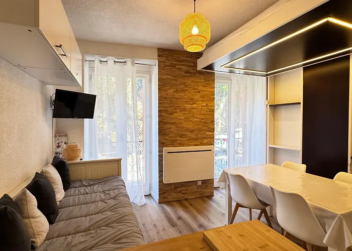 Pied-a-terre Au Centre De Cauterets. 4 Personnes. * 科特雷