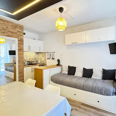 Pied-a-terre Au Centre De Cauterets. 4 Personnes.
