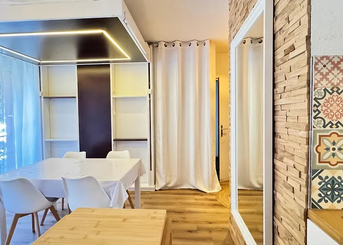 Pied-à-terre Au Centre De Cauterets. 4 Personnes.